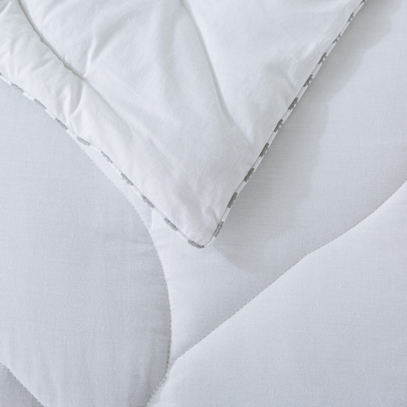 All Season Down Blend Down Comforter, Queen