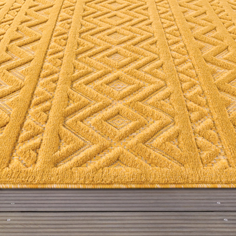 Jakius Geometric Indoor / Outdoor Rug, Rectangle 4'8" x 6'7"