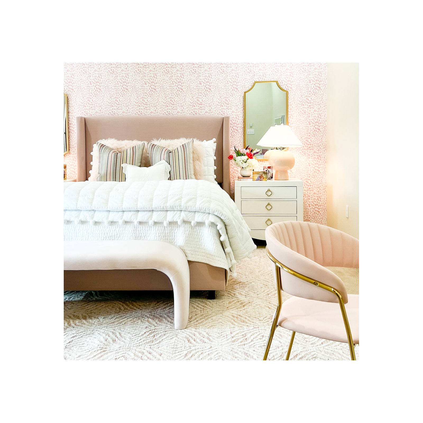 Toretto Metal Scalloped Wall Mirror, Gold
