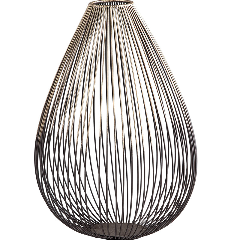 Vase de table en métal graphite Pagoda, H 10,5 po x l 7,25 po x P 7,25 po