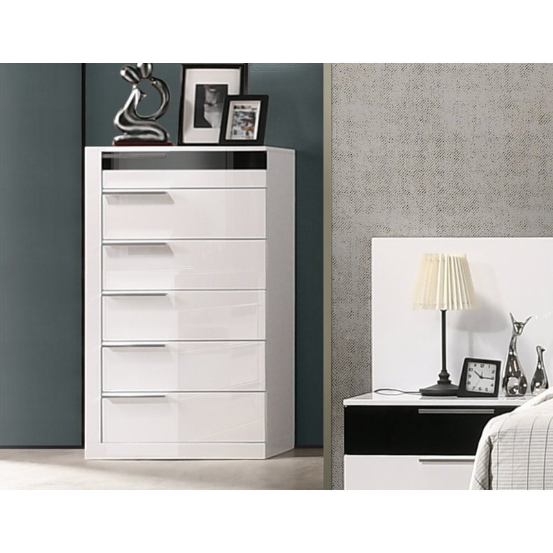 Cuyuna 6 - Drawer Chest