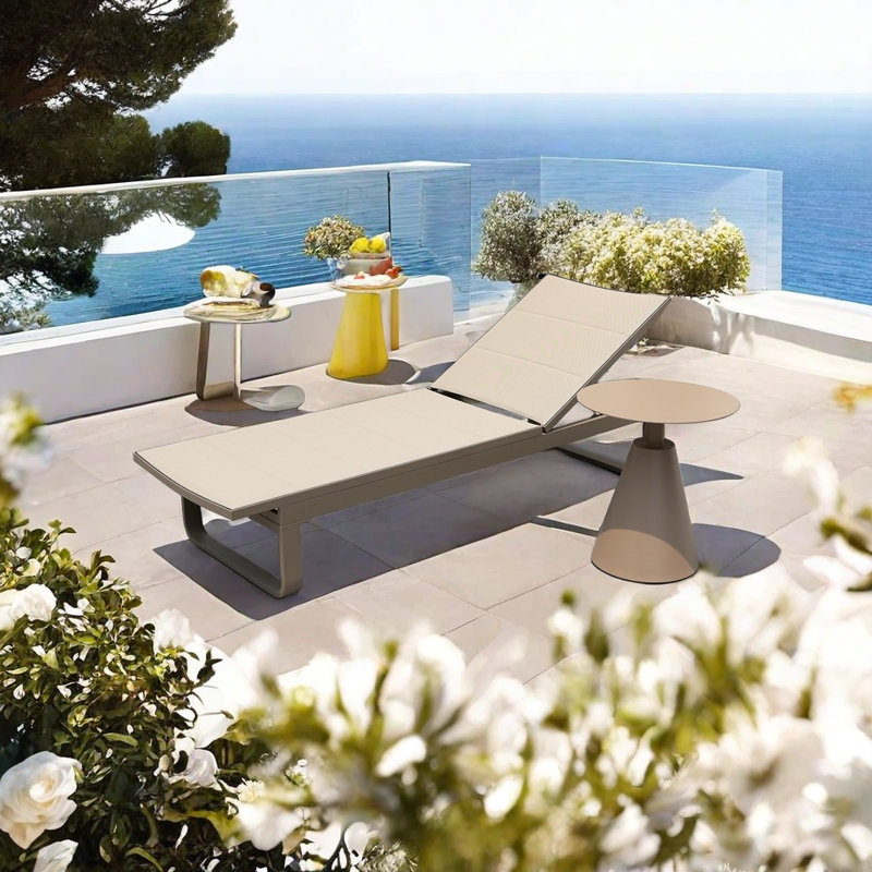 Chaise longue d'extérieur en alliage d'aluminium AlloyFrame