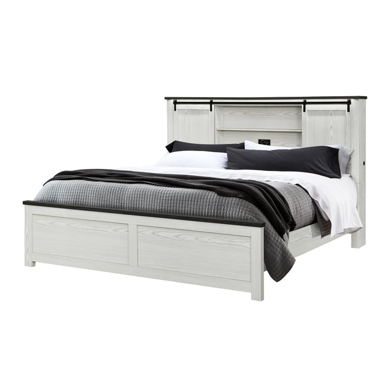 Structure de lit double beige, tête de lit bibliothèque avec barre noire, lit à profil bas, bois massif et matériau principal, pour le décor de la chambre à coucher