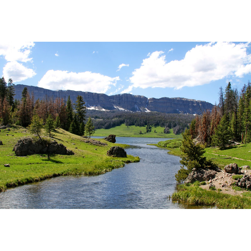 «Wind River Valley» par Davidbyronkeener - photographie sur toile tendue, H 24 po x l 36 po