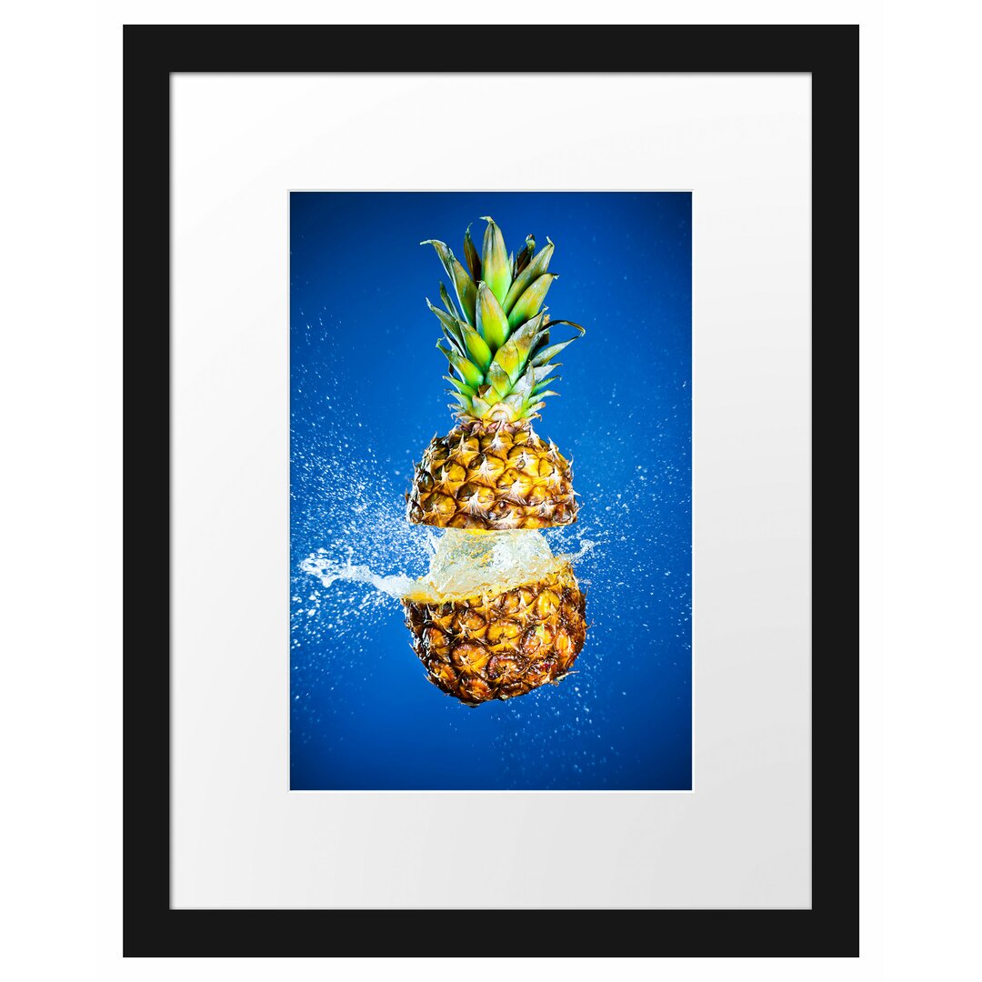 Gerahmtes Papierbild Ananas mit Wasser Bespritzt