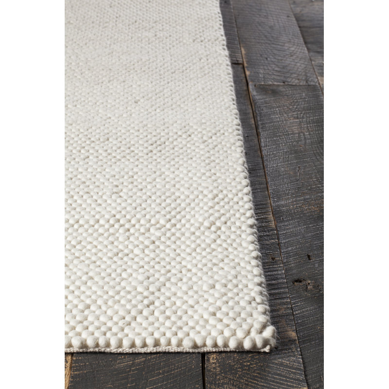 Quina Wool Area Rug in White, Rectangle 7'9" x 10'6"
