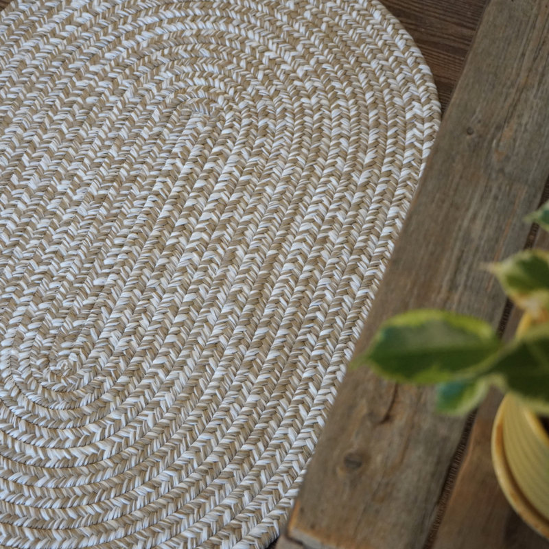 Tapis intérieur / extérieur en tweed beige / blanc Chadnick, Ovale 6 pi x 8 pi