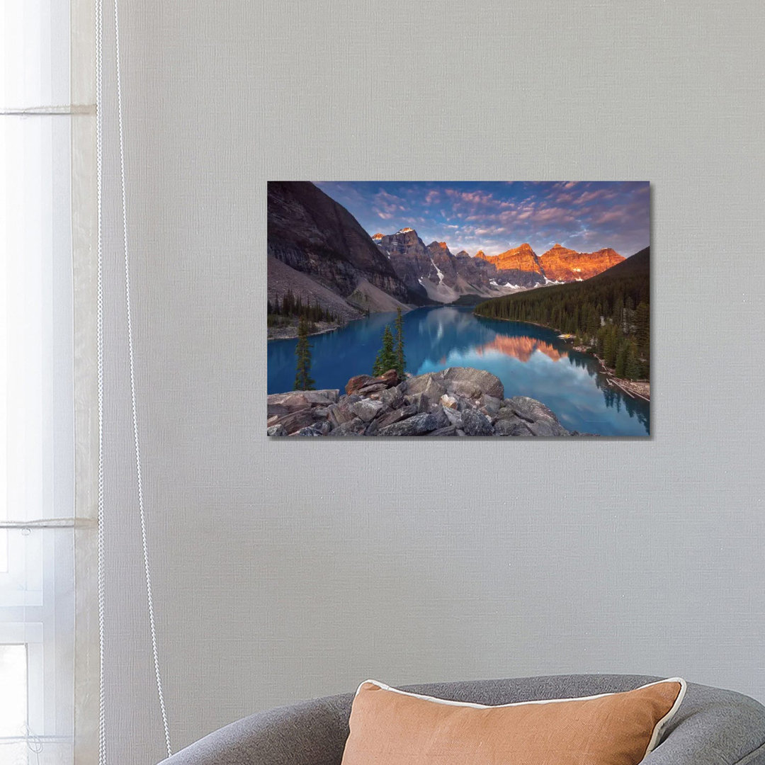 Leinwandbild Moraine Lake von Sergio Lanza