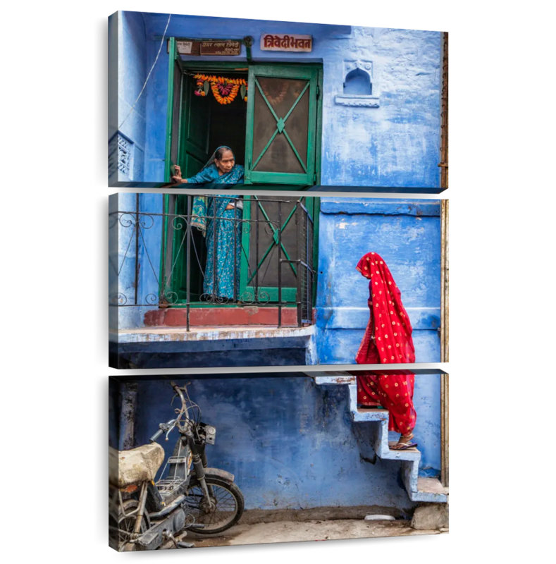 Nicci tard pour le dîner, ville bleue de Jodhpur, Inde, H 38 po x l 24 po