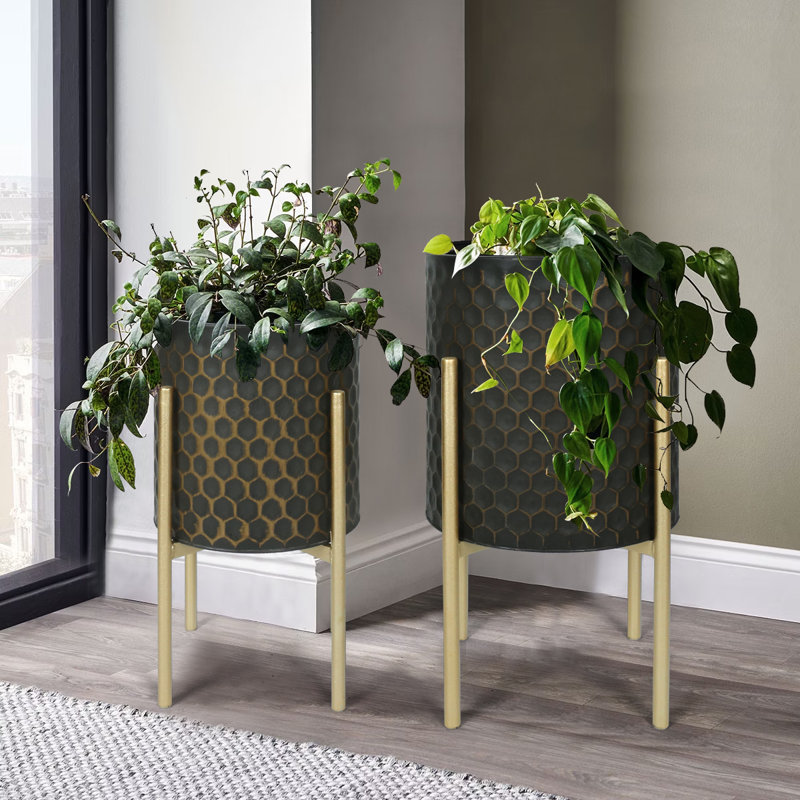 Katelynd Handmade Metal Pot Planter