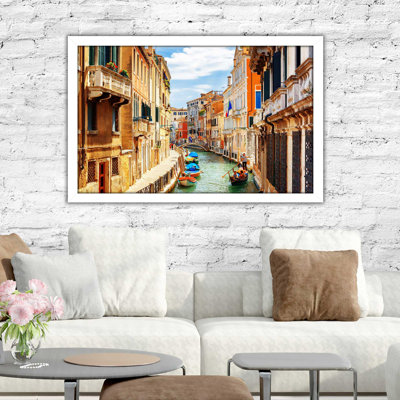 «Venetian Holiday», reproduction de photo encadrée