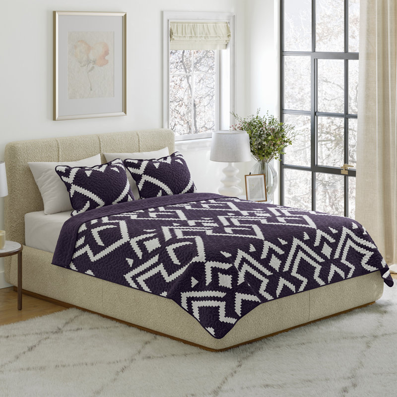 Ensemble de literie pour courtepointe 3 pièces pour grand lit - couvre-lit et 2 taies d'oreiller avec motif géométrique élégant - ensemble de lit pour grand lit léger pour toutes les saisons - couvre-lit en microfibre douce par Lavish Home (bleu marine / blanc)