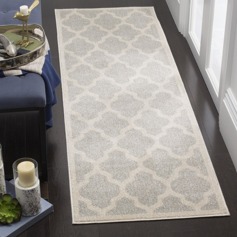 Ammundsen Geometric Light Grey/Beige Area Rug