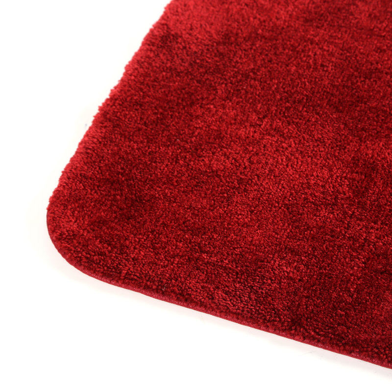 Tapis pour salle de bain en nylon avec envers antidérapant Billy-Dean, Tapis de couloir 1 pi 10 po x 5 pi, Rouge piment