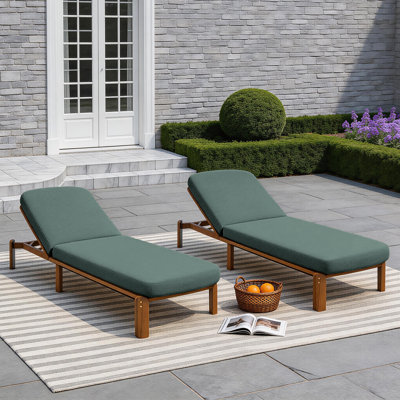 Chaise longue de patio réglable en bois d'acacia avec coussin