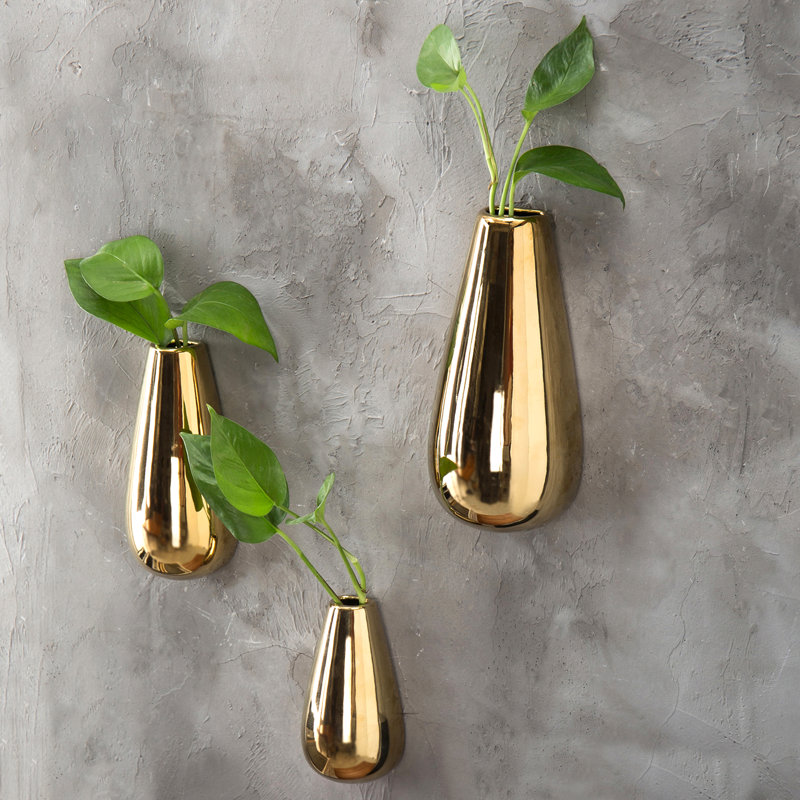 Ceandra Ceramic Wall Planter, Gold