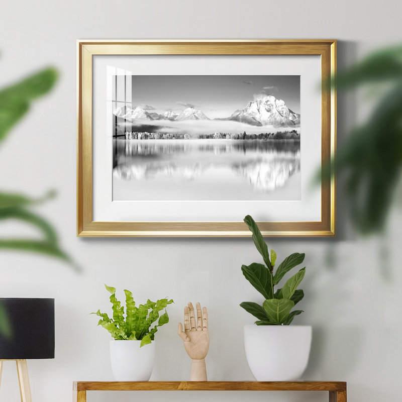 Peak Reflection - Photographie avec cadre photo, Or, H 26,5 po x l 36,5 po x P 1,5 po