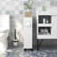Armoire à papier hygiénique, armoire de salle de bain mince avec 4 roulettes, petite armoire de rangement de salle de bain avec trous en papier, portes coulissantes et tablette réglable pour les petits espaces