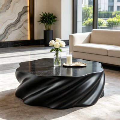 Table basse sculpturale en forme de pétale de 89 cm (35 pouces), en fibre de verre noir mat, entièrement assemblée, idéale pour le salon, l'entrée et le bureau.