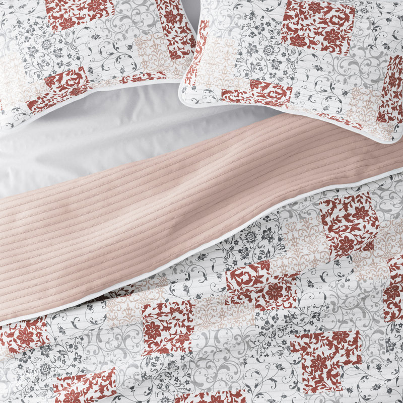 Blush Twin Reversible Microfiber Patchwork Quilt Set