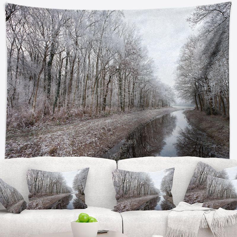 Tapisserie «Trees in White Winter Landscape», H 50 po x l 60 po