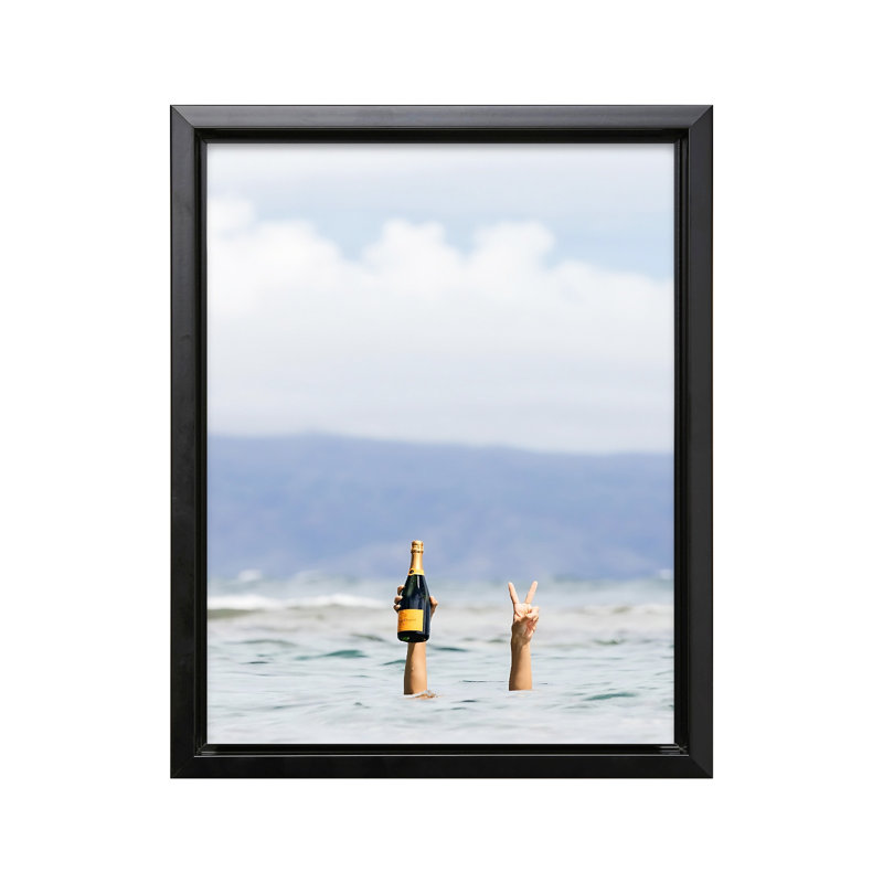 Signe de paix à la main No4, Black Framed, Canvas, 11"H x 14"W