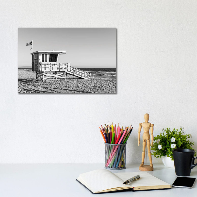 Santa Monica Lifeguard Tower by Philippe Hugonnard - Wrapped Canvas Print, 20.32 cm H x 30.48 cm W