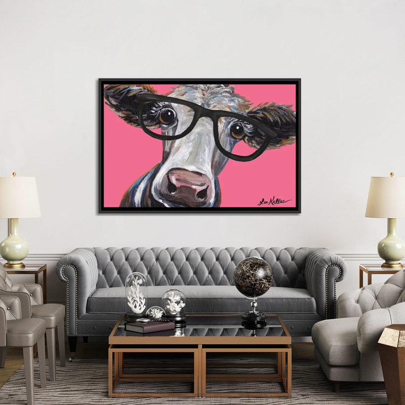«Cora the Cow with Glasses on Pink», impression sur toile, H 18 po x l 26 po x P 1,5 po, Toile avec cadre noir