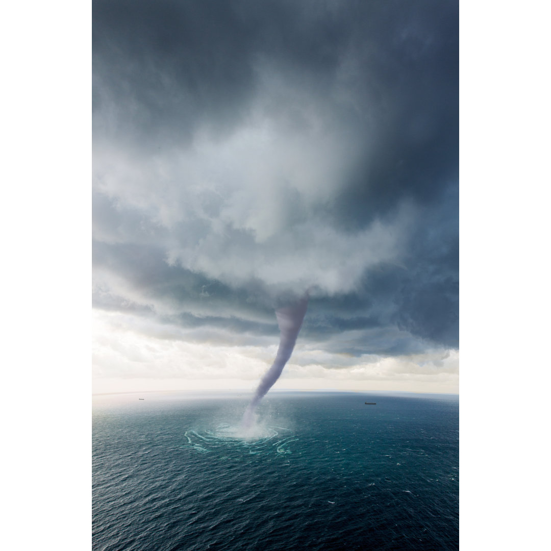 Tornado Sea von Koto_feja - Kunstdrucke auf Leinwand ohne Rahmen