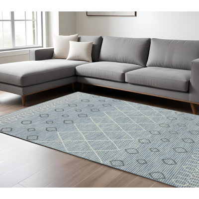 Tapis géométrique crocheté à la main 9 pi x 13 pi bleu gris et ivoire en laine