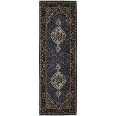 Hand Woven Oriental Area Rug