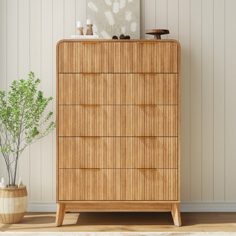 Fluted 5-Drawer Dresser With Curved Edges Design For Bedroom