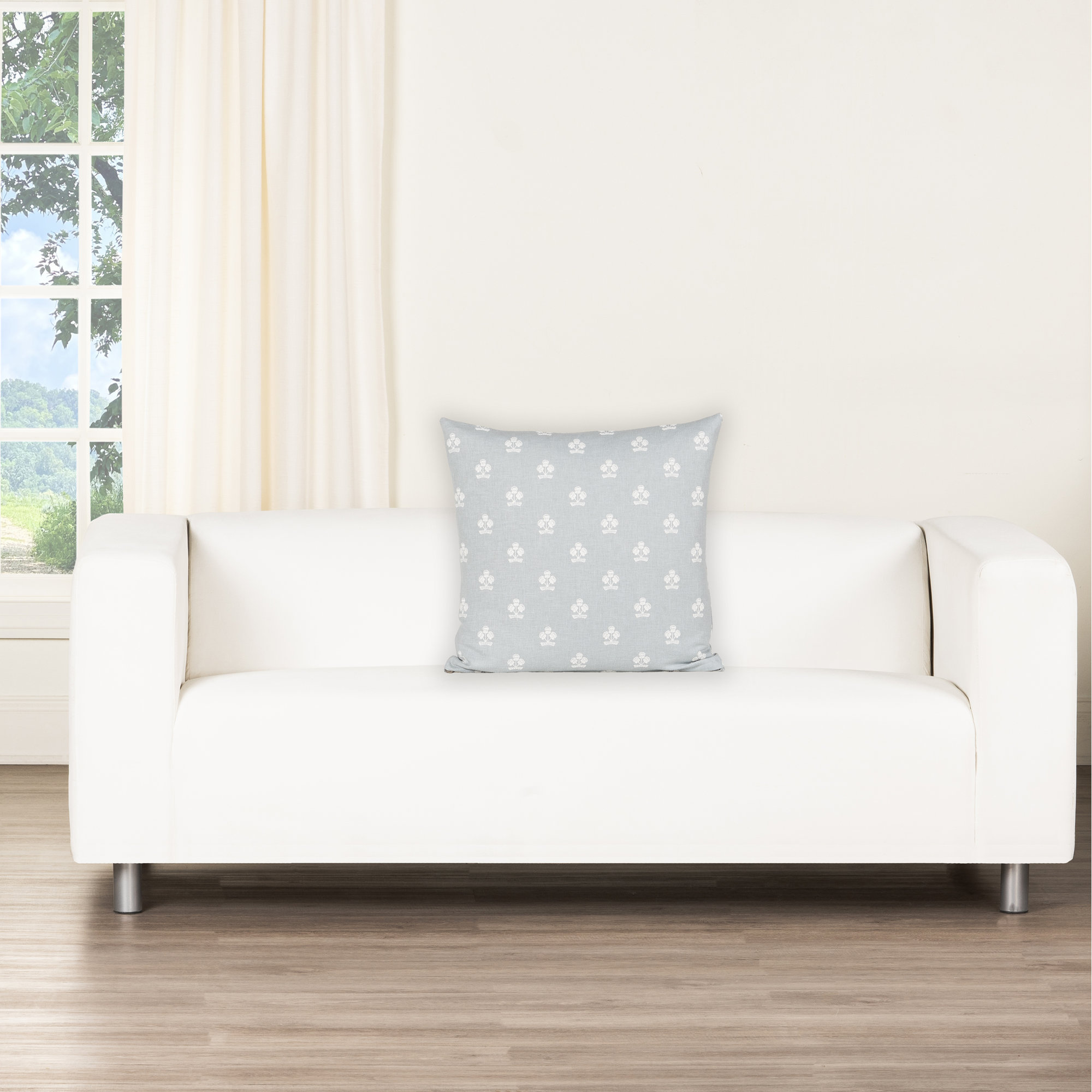 Hamachi Polyester Throw Square Pillow Cover & Insert, Light Blue Floral 1, Square 16", Feather