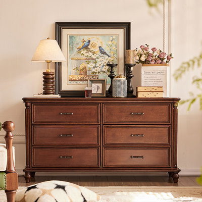 Armoire d'appoint en noyer massif