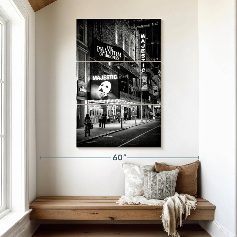 Lilie Majestic, 50" H x 32" W