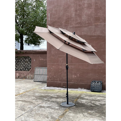 Parasol de patio extérieur à 3 niveaux 9 pi avec manivelle et inclinaison et évents pour terrasse de jardin