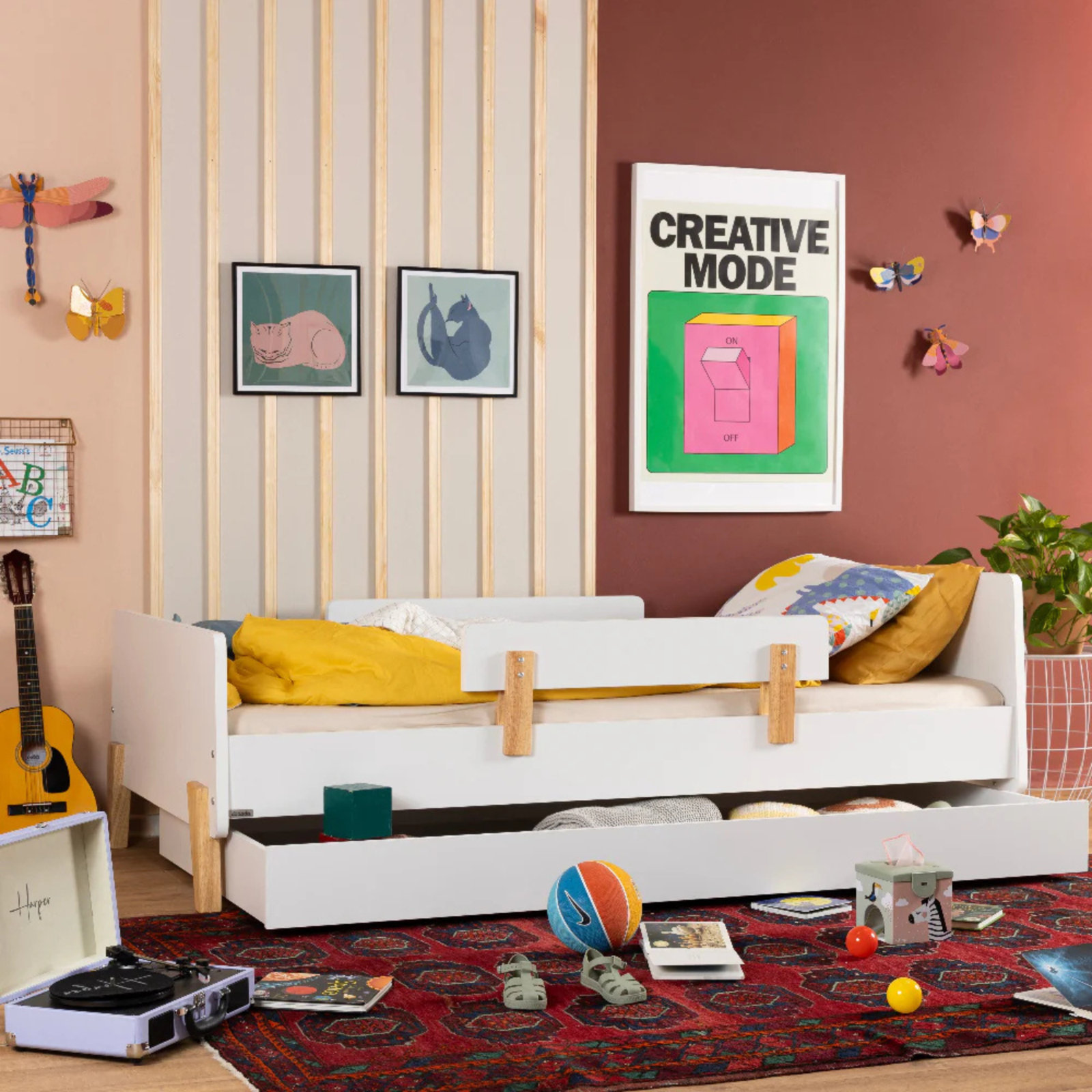 Fun Twin Bed, White/Natural