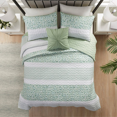 Ensemble de courtepointe 4 pièces très grand et très grand californien avec coussin décoratif hypoallergénique et antimicrobien