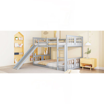 Lit superposé simple au-dessus d'un lit simple avec glissière et échelle, gris