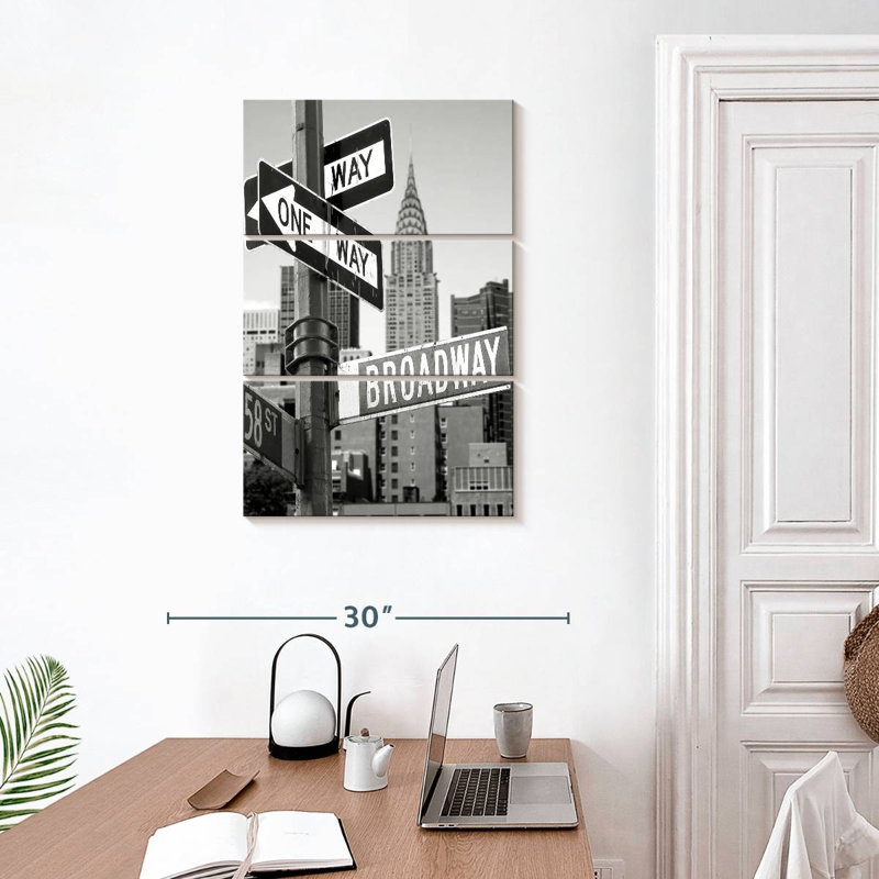 Nicci Broadway, 32" H x 20" W