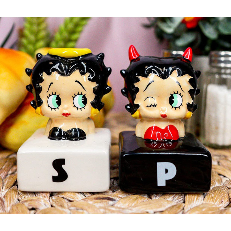 Figurines & Sculptures