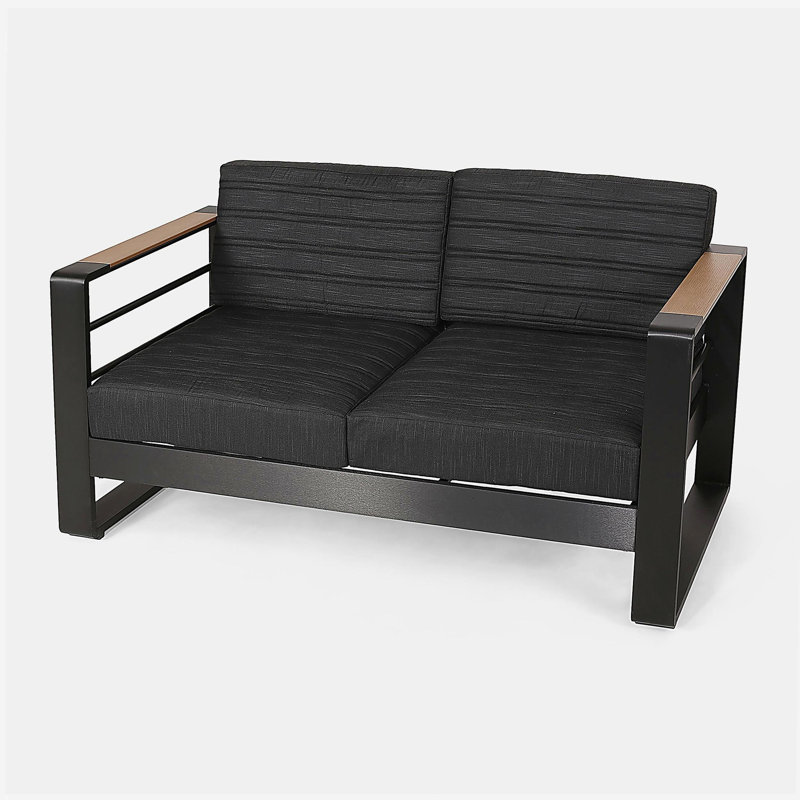GIOVANNA LOVESEAT