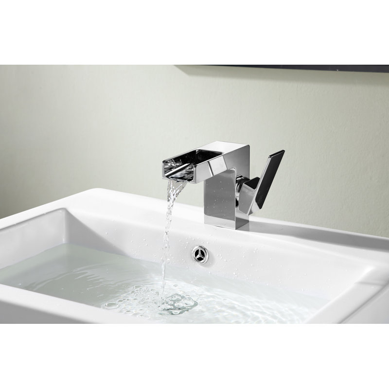 Single-handle Bathroom Faucet with Drain Assembly, Polished Chrome