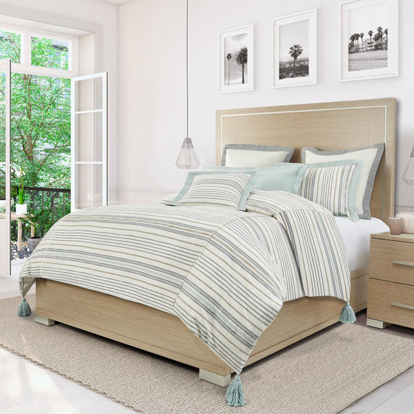 Michael Amini Max Duvet Set - Natural 