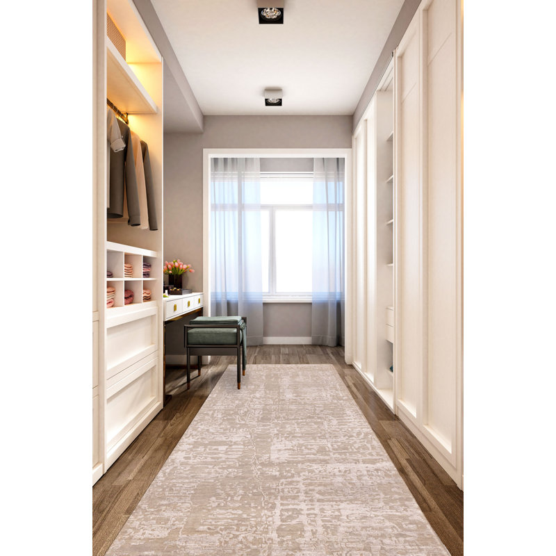 Legacy Rug 2'7" x 7'11"