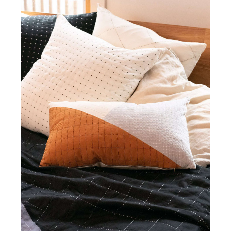 Naari Lumbar Pillow Cover & Insert