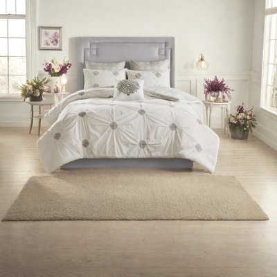 Elegant Cotton Bedding Set, Ivory, Reversible Comfort, Home Decor