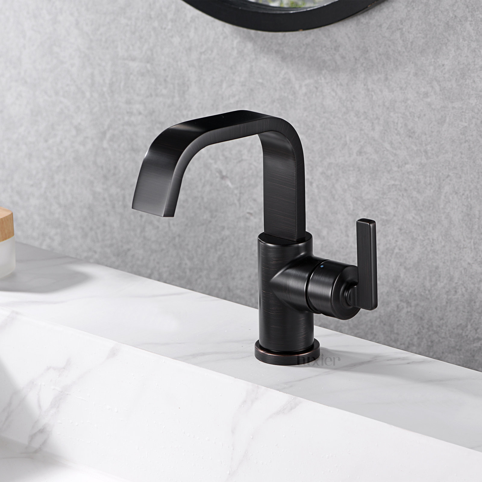 Single-Hole Bathroom Faucet with Drain, Oil Rubbed Bronze