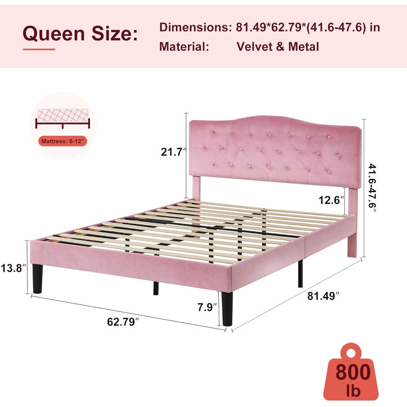 Grand lit tapissier en velours rose