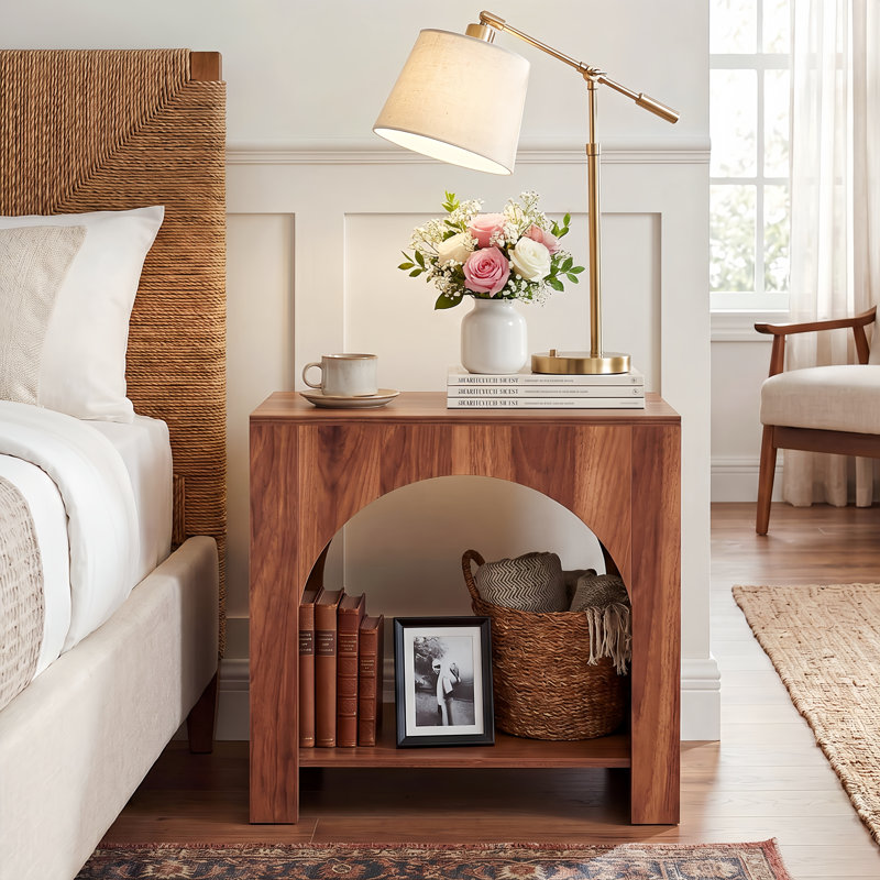 Table de chevet 27,56 "Farmhouse, table de bout arquée avec tablette de rangement ouverte pour la chambre, Brown